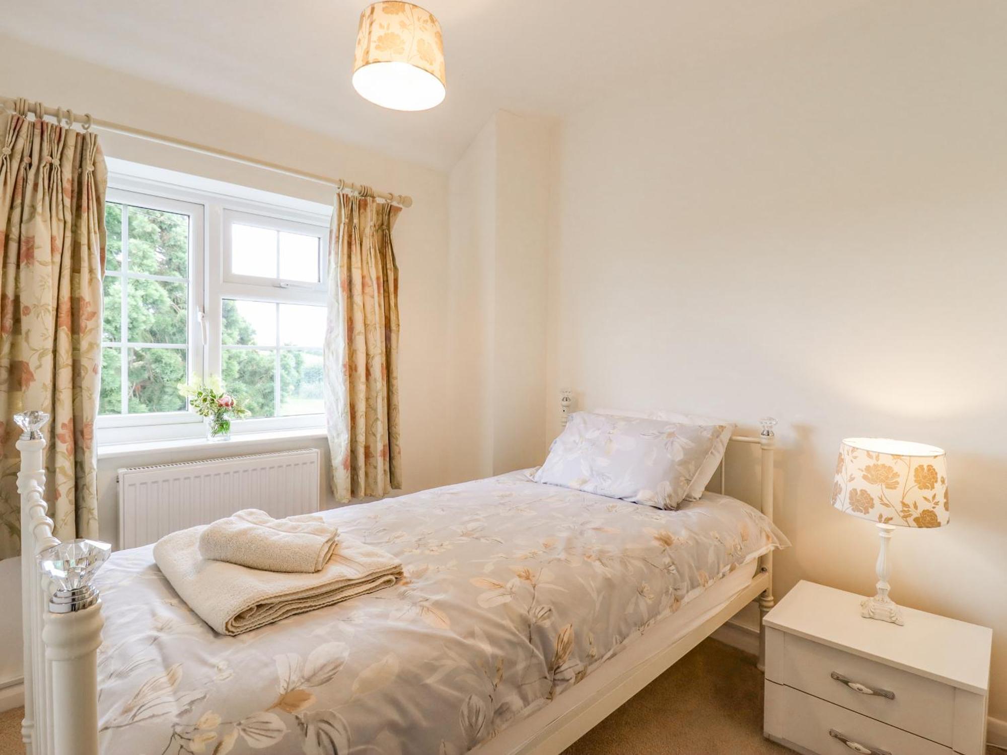 Redwood Cottage Covington  Экстерьер фото