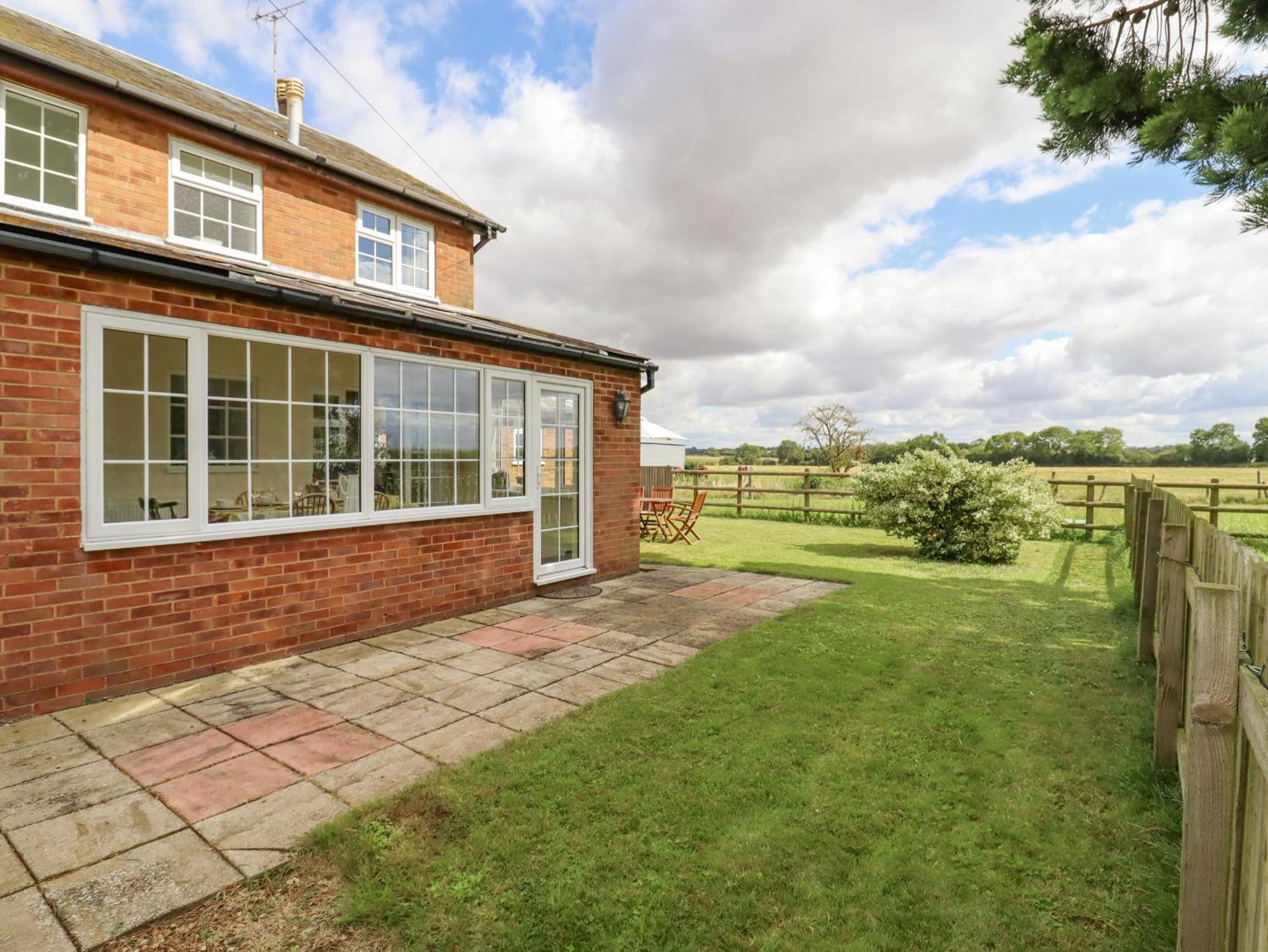 Redwood Cottage Covington  Экстерьер фото